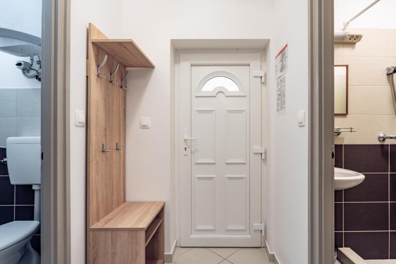 Sobri Halaszcsarda Es Panzio Baja Exterior photo